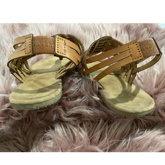 Brown Sandals - Picture 4 of 7